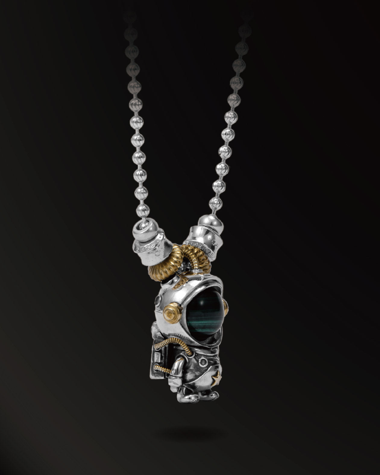 WUYIN_ Planet Astronaut1.0 Amulet