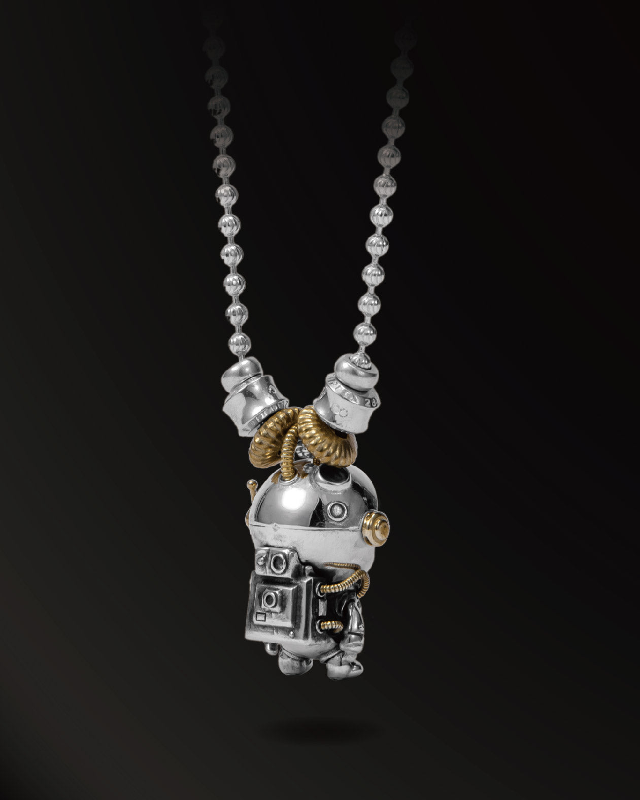 WUYIN_ Planet Astronaut1.0 Amulet